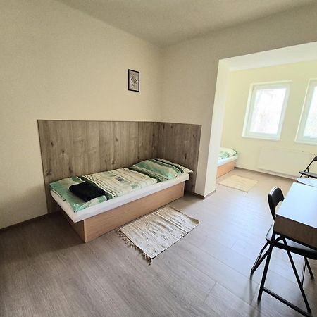 Danubius Szallo Komarno Ngoại thất bức ảnh